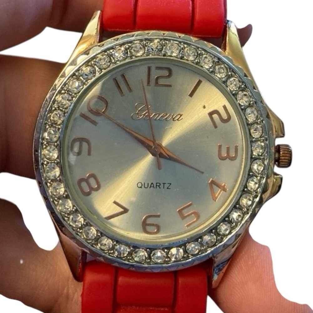 Women’s Geneva Quartz and stainless steel watch with Red jelly Band